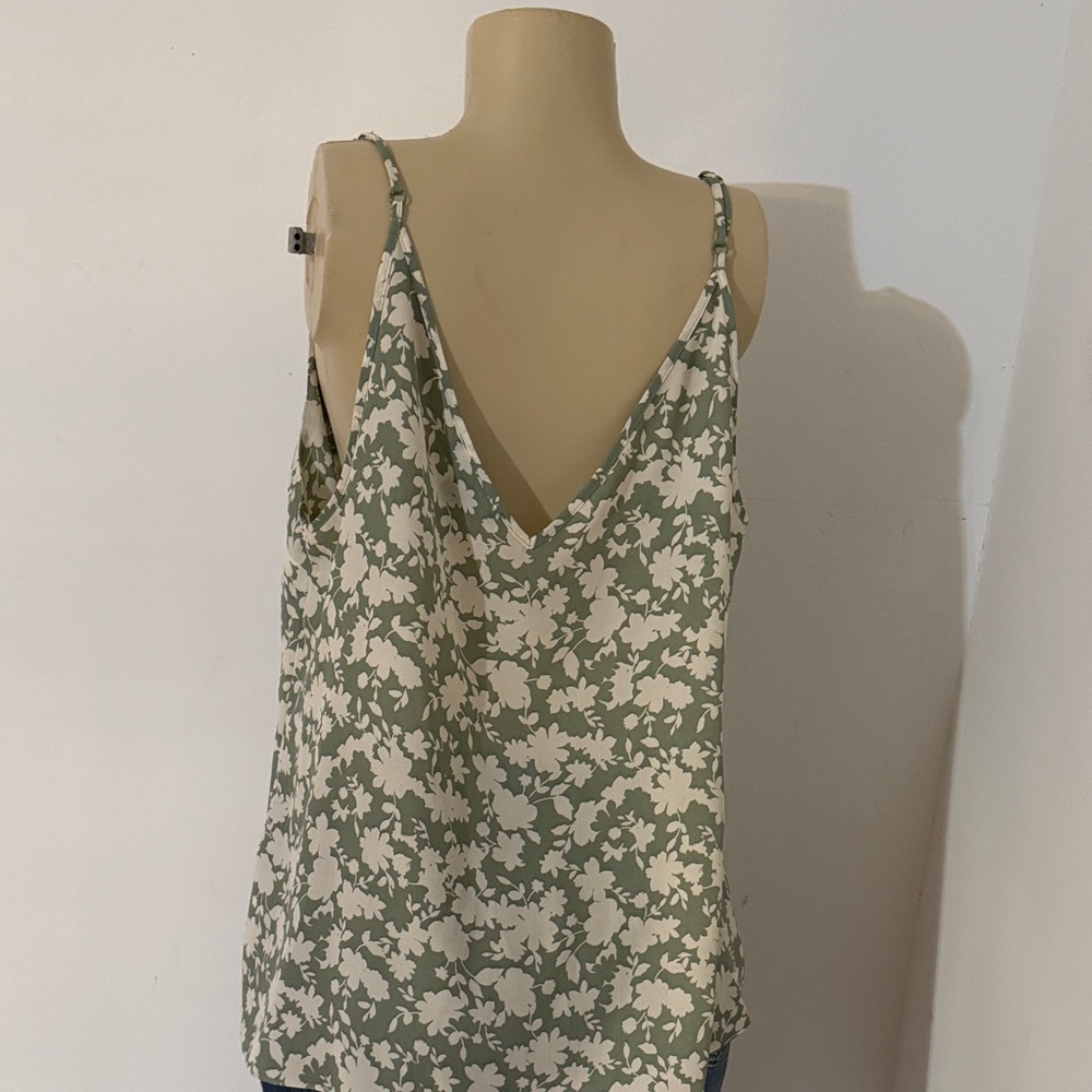 Primark Green and White Floral Camisole - Picture 2 of 3